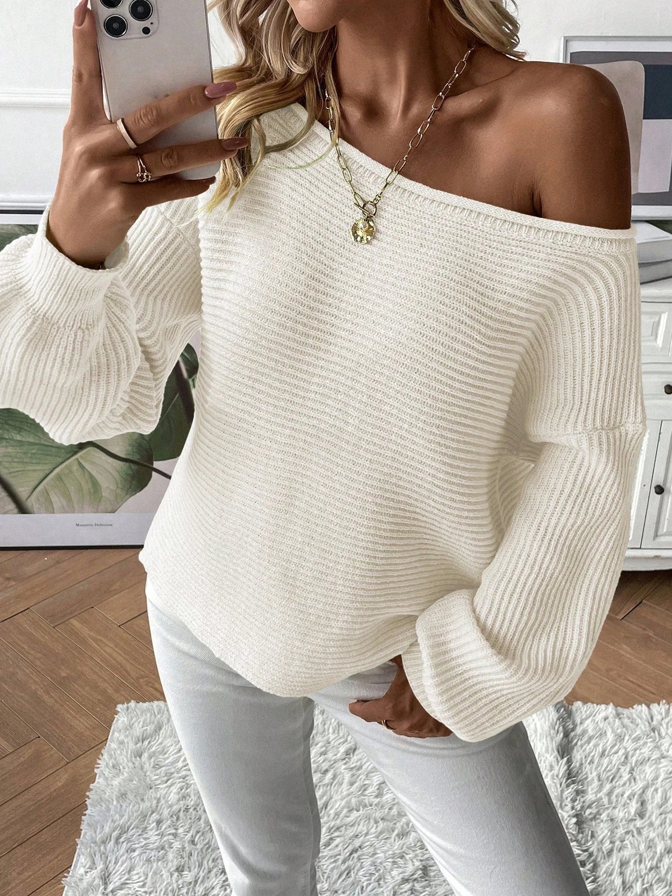 Minimalist Off-Shoulder Pullover Long-Sleeved Knitted Sweater New Style Comfortable Soft Winter Women's Knitwear